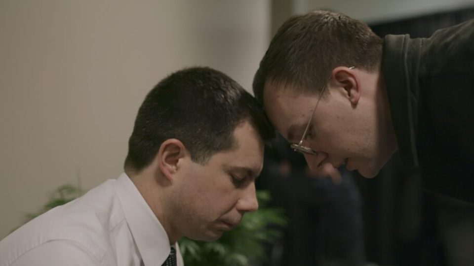 2020 presidential candidate Pete Buttigieg and husband Chasten share an intimate moment in "Mayor Pete."